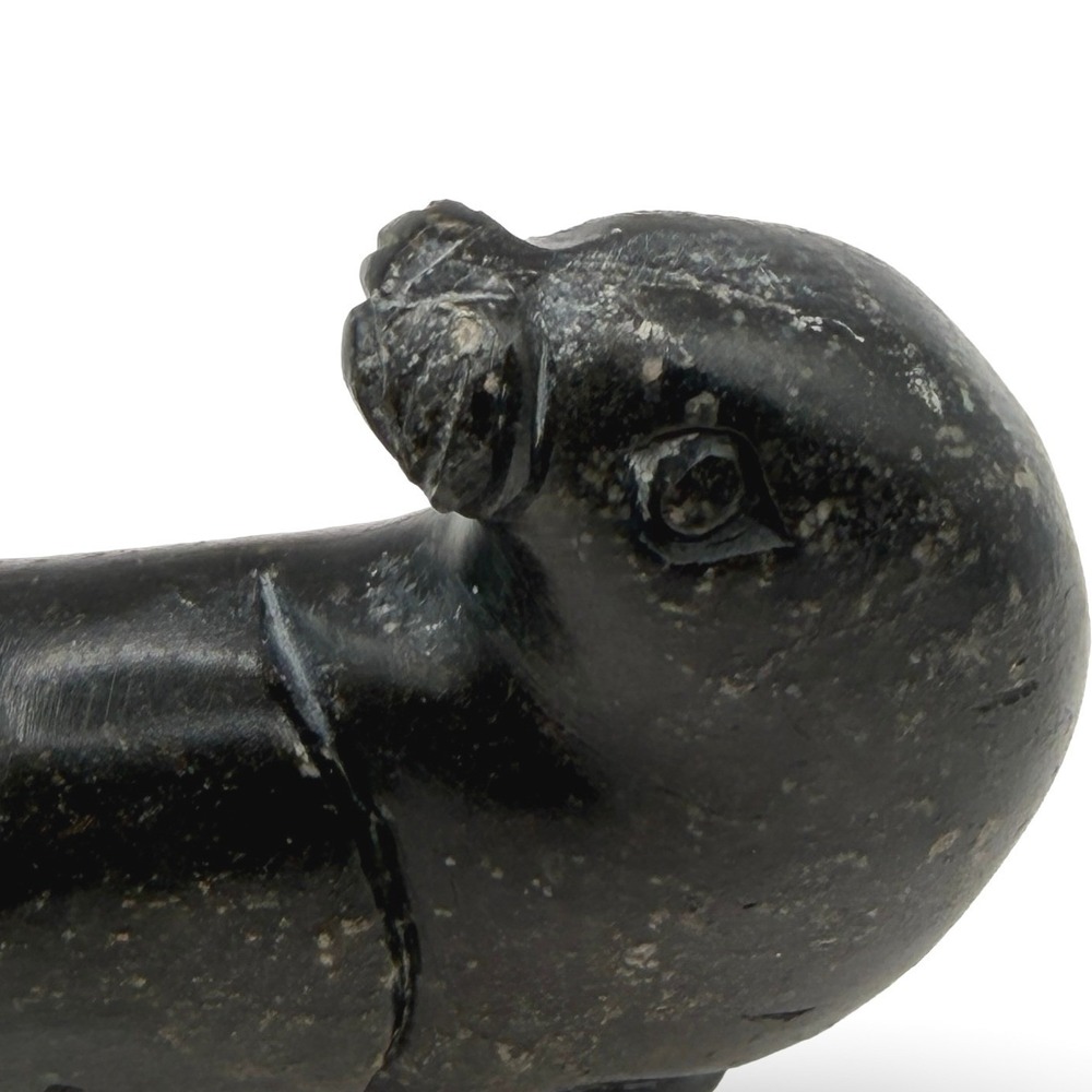 Vintage‎ Inuit Hand-Carved Black Soapstone Seal Carving Signed & No. 1978 Canada